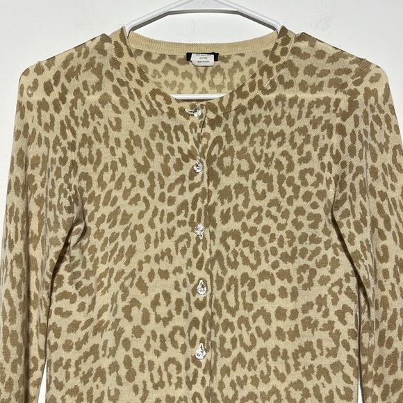 J.Crew Tan Beige Leopard Print 100% Merino Wool Button Down Cardigan Size Small - Picture 2 of 6